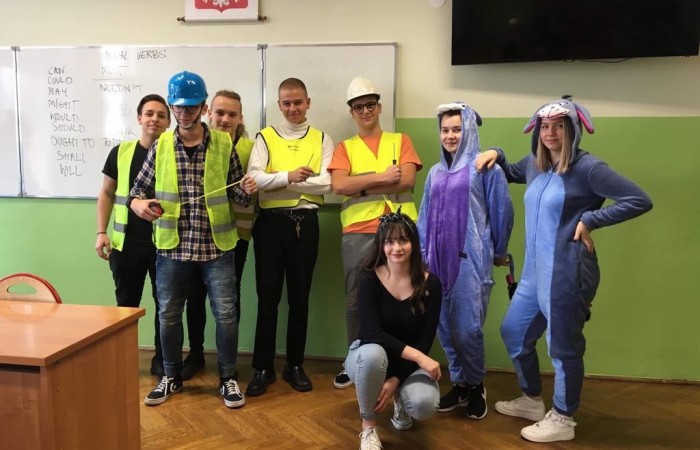 48371658_601441200276469_428571924356923392_n