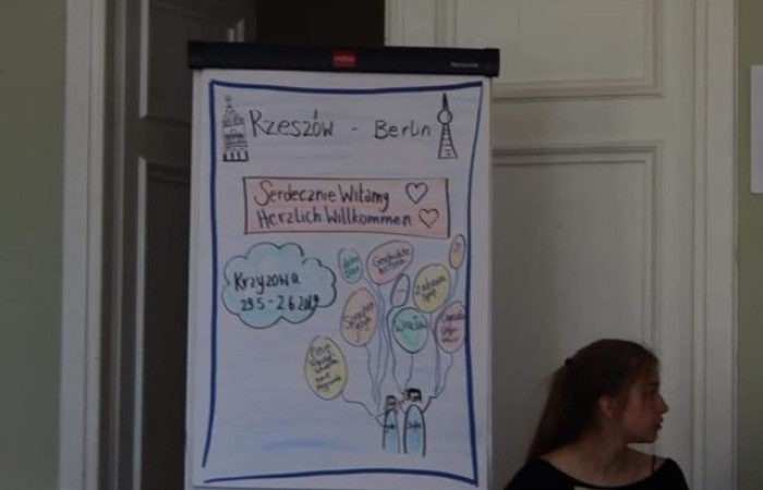 61913190_391022434957560_2788734630503645184_n