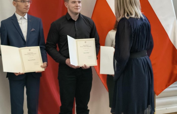 att.BUehIzCcCCgqkwn6PEFxXuj5UV_wNcdSdJBK7Rad1hQ