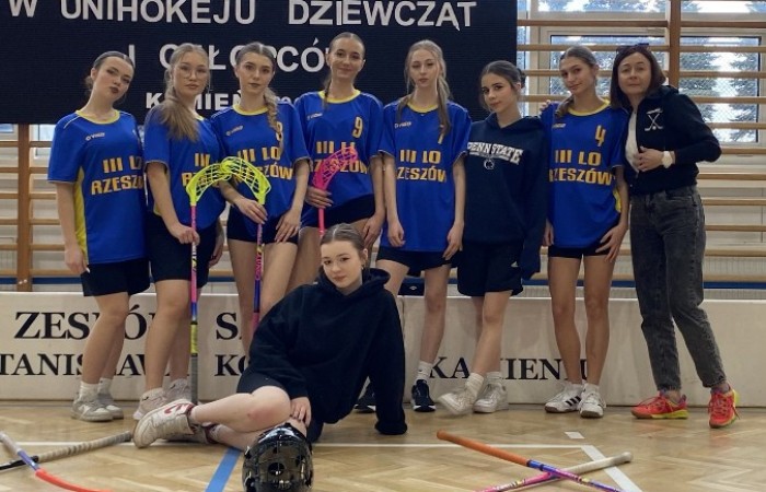 tmp_0b27f972-297d-402d-89dd-7dae70f6fe9e